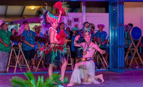 Akirata Dance Troupe Island Night at The Islander Hotel | Cook Islands