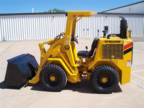 Compact / Industrial loaders and forklifts • Waldon Equipment