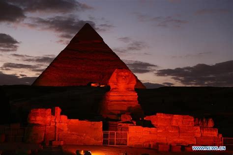 Feature: Egypt's Pyramids, Sphinx shine in red to mark Chinese New Year - Xinhua | English.news.cn