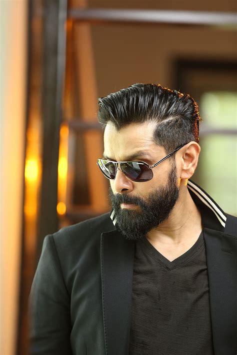 Chiyaan Vikram Latest Shoot Stills HD phone wallpaper | Pxfuel