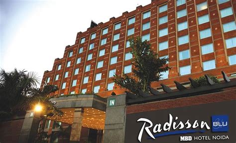 Radisson Blu MBD Noida bags “Best luxury Hotel” award at the 7th HRANI Conclave - Hotelier India