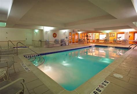 Residence Inn Mississauga-Airport Corporate Center West - SixSuitcaseTravel