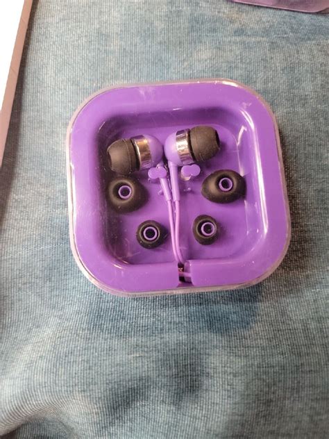 Purple wired earbuds w/ microphone, 3.5mm jack | eBay