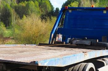 Causes of Flatbed Truck Accidents in Norfolk | Tavss Fletcher