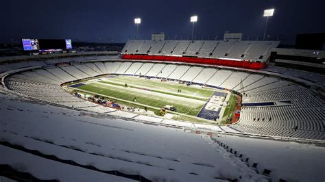 Before dramatic Buffalo Bills victory, game was paused due to fans ...