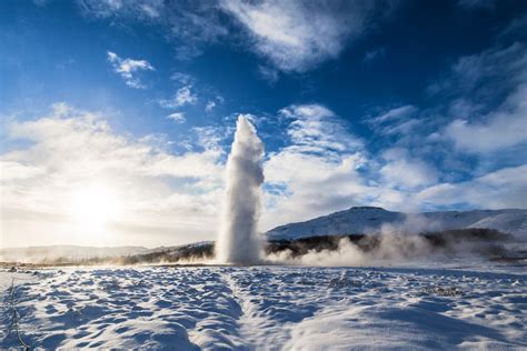 The Golden Circle Tour - Thingvellir - Gullfoss - Geysir - DIVE.IS ...