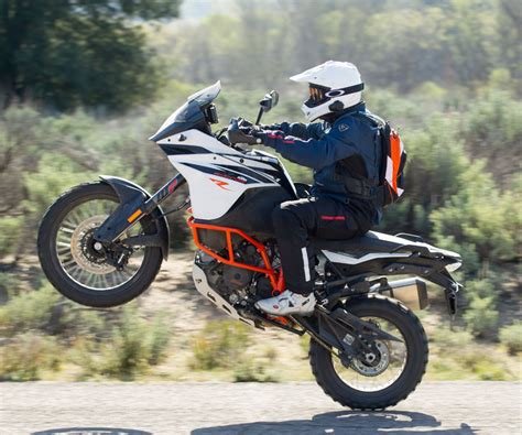 First Ride: 10 Things to Know About the KTM 1090 Adventure R - ADV Pulse