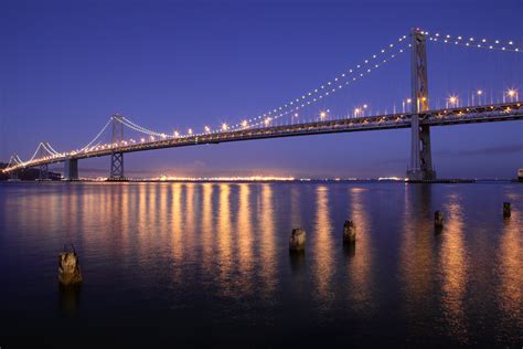 File:San Francisco Oakland Bay Bridge at night.jpg - Wikimedia Commons