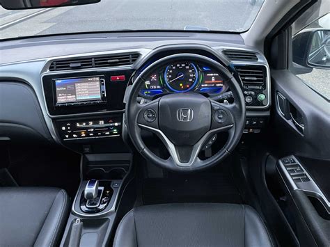 Honda Grace HV EX 2015 - Japan Motors LTD