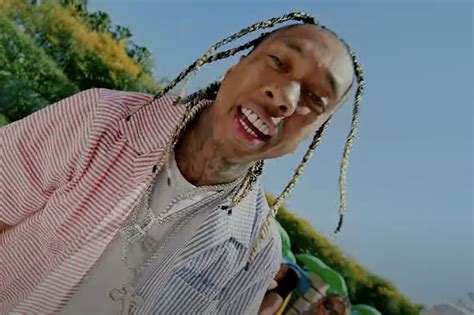 Tyga and Moneybagg Yo live the lavish life in “SPLASH” video - REVOLT