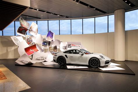 New development direction of Porsche in Vietnam - VINAMR