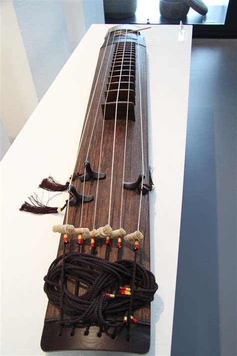 Korean geomungo | This musical instrument is located at the … | Flickr