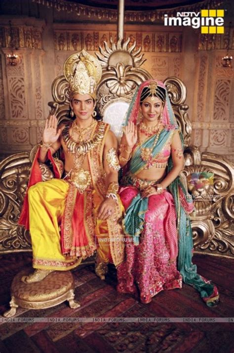 Gurmeet & Debina as Shri Ram & Sita in NDTV Imagine's Ramayan (171896 ...