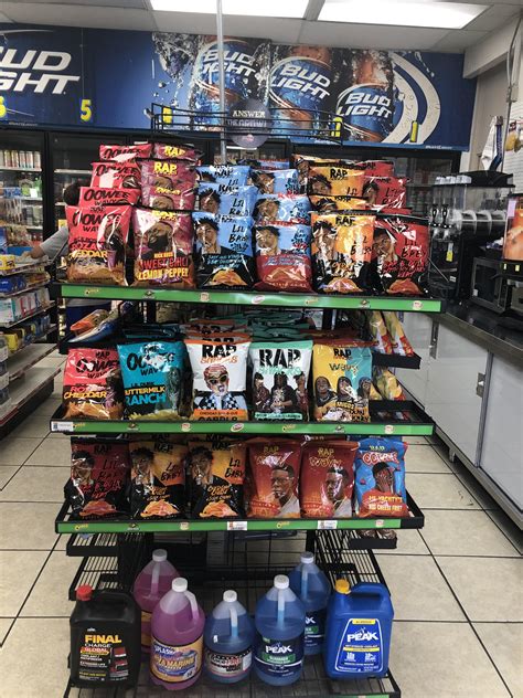 Rapper Chips in a Gas Station : r/mildlyinteresting