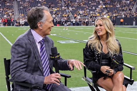 Carrie Underwood Attends Her First-Ever ‘SNF’ Game | DRGNews