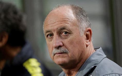 Scolari hits out at Brazil's World Cup critics