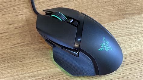 Razer Basilisk V3 gaming mouse review | Popular Science