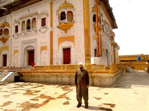 Pin on Sikh Gurdwaras(Temples)