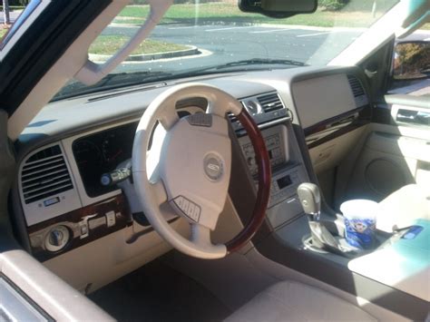 2004 Lincoln Navigator - Interior Pictures - CarGurus