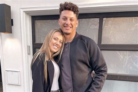 Chiefs quarterback Patrick Mahomes, wife Brittany welcome baby boy - TrendRadars