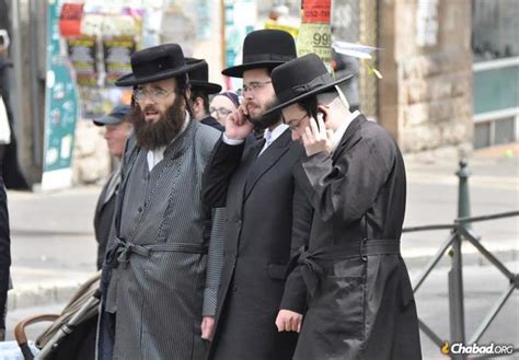 17 Facts Everyone Should Know About Hasidic Jews - Chabad.org