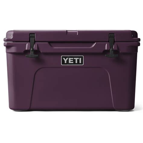 Yeti Tundra Cooler - 35 Quart | Cooers