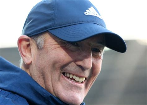 Tony Pulis insists West Brom successor Alan Pardew can cope with the ...