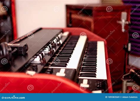 Vintage Organ and speaker stock image. Image of musician - 189383569