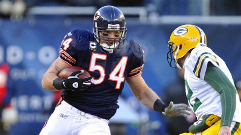 Fans weigh in on Brian Urlacher's greatest moments