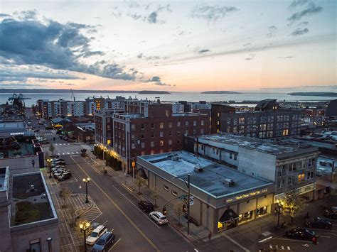 Everett Hotels | Hotel Indigo® Seattle Everett Waterfront Photo Gallery