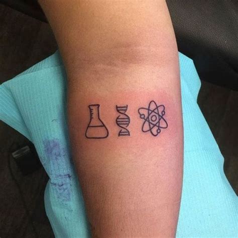 Enroque de ciencia: Tatuajes científicos. 282