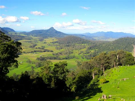 150 Volcanoes in Australia - A-Z Animals