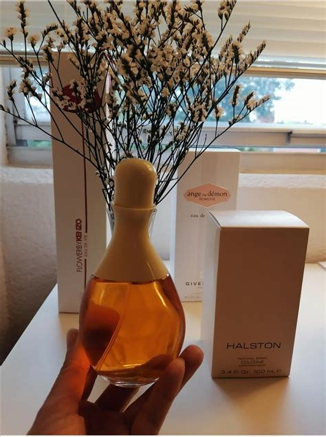 Halston Classic Halston perfume - a fragrance for women 1975