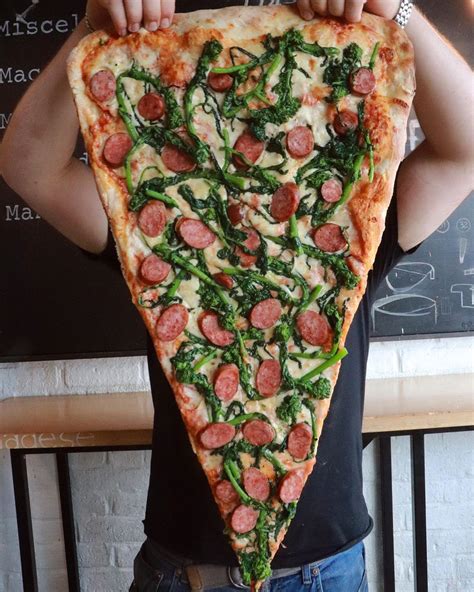 ≡ New Foodie Trend Is A Giant Pizza Slice – The Biggest You've Seen 》 Her Beauty