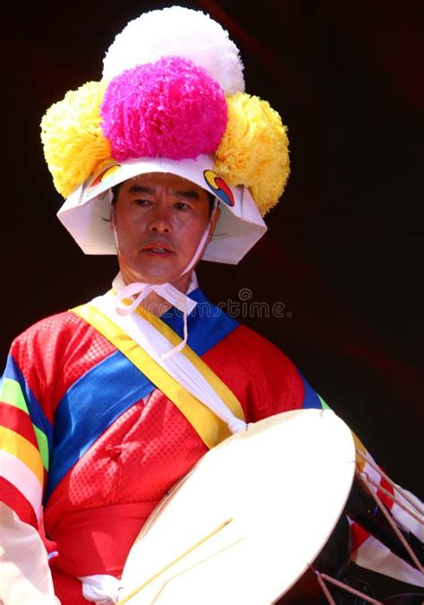 Korean Janggu Drum and Drummer Stock Photo - Image of colors, pungmul: 13247348