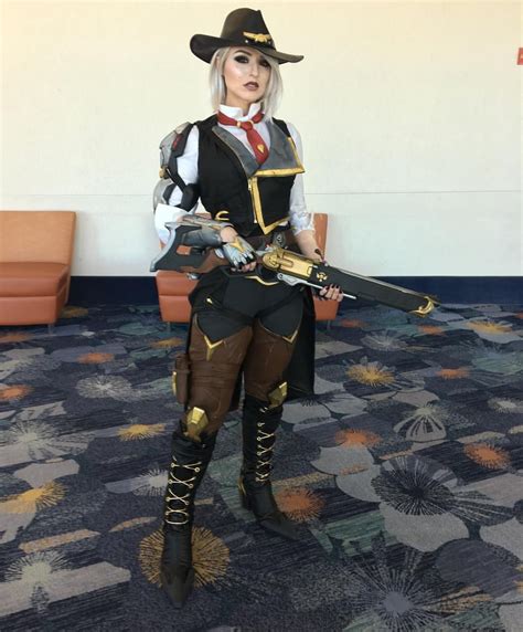 Ashe cosplay by Theredshirtgirl (Overwatch) | Overwatch cosplay, Overwatch, Cosplay