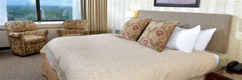 Hotel Le Concorde Quebec vacation deals - Lowest Prices, Promotions, Reviews, Last Minute Deals ...