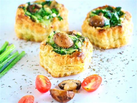 Puff Pastry Mini Shells filled with Mushroom, Spinach & Gruyere ...