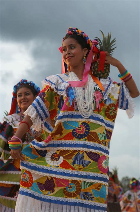 Pin on Trajes Típicos Mexicanos