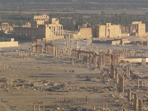 Smarthistory – Temple of Bel, Palmyra