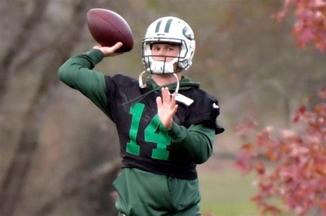 No reason to rush Sam Darnold back