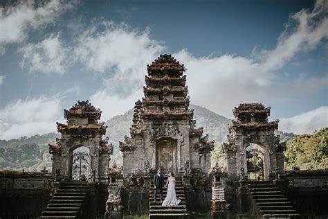 Bali Pre-Wedding Spot: Lake Tamblingan