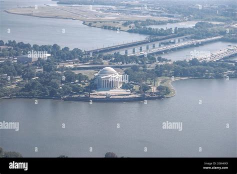 George Washington Monument Stock Photo - Alamy