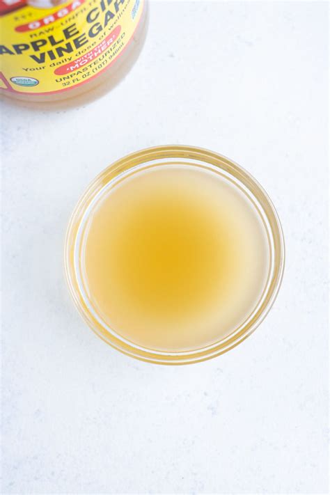 The Best Apple Cider Vinegar Substitutes - Evolving Table