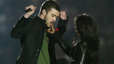 The Janet Jackson & Justin Timberlake Super Bowl Halftime Show ...