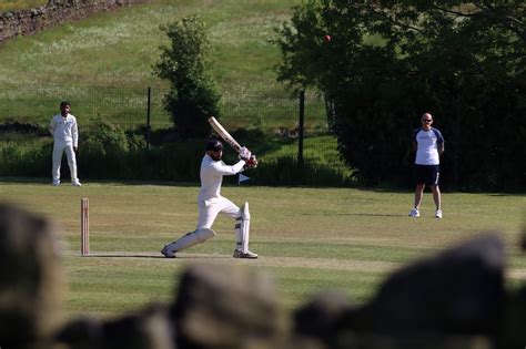 Long Lee Cricket Club: Sixes, crocs and a Golden View