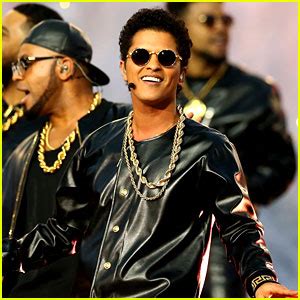 Bruno Mars: Super Bowl Halftime Show 2016 Video – WATCH NOW! | 2016 ...