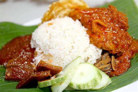 15 Best Singaporean Foods & Dishes - What to Eat in Singapore – Go Guides