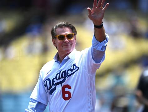 Dodgers News: LA Legend Steve Garvey Receives Prestigious Award at Gold Glove Ceremony - Inside ...