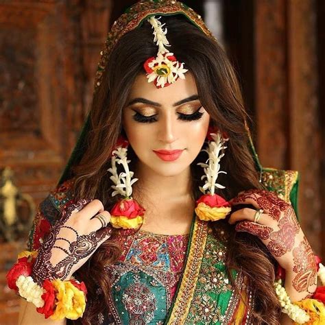Image may contain: 1 person, closeup | Indian bridal, Pakistani bridal dresses, Pakistani bride